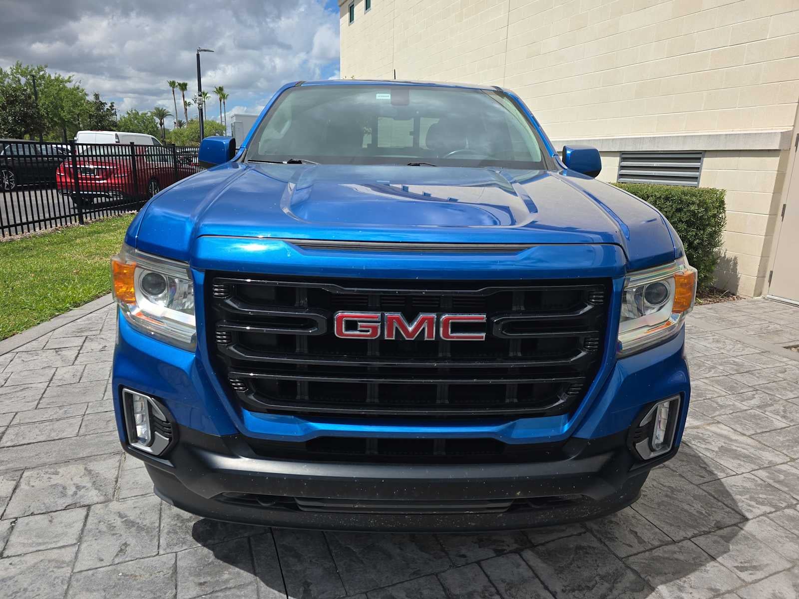 2022 GMC Canyon — side profile view