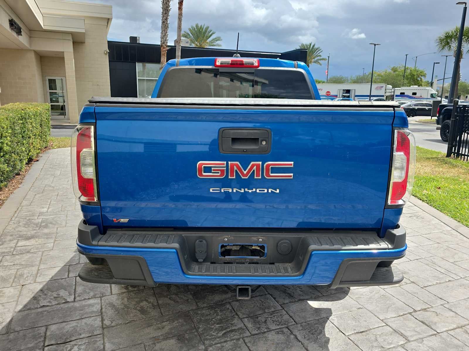 2022 GMC Canyon — detail view