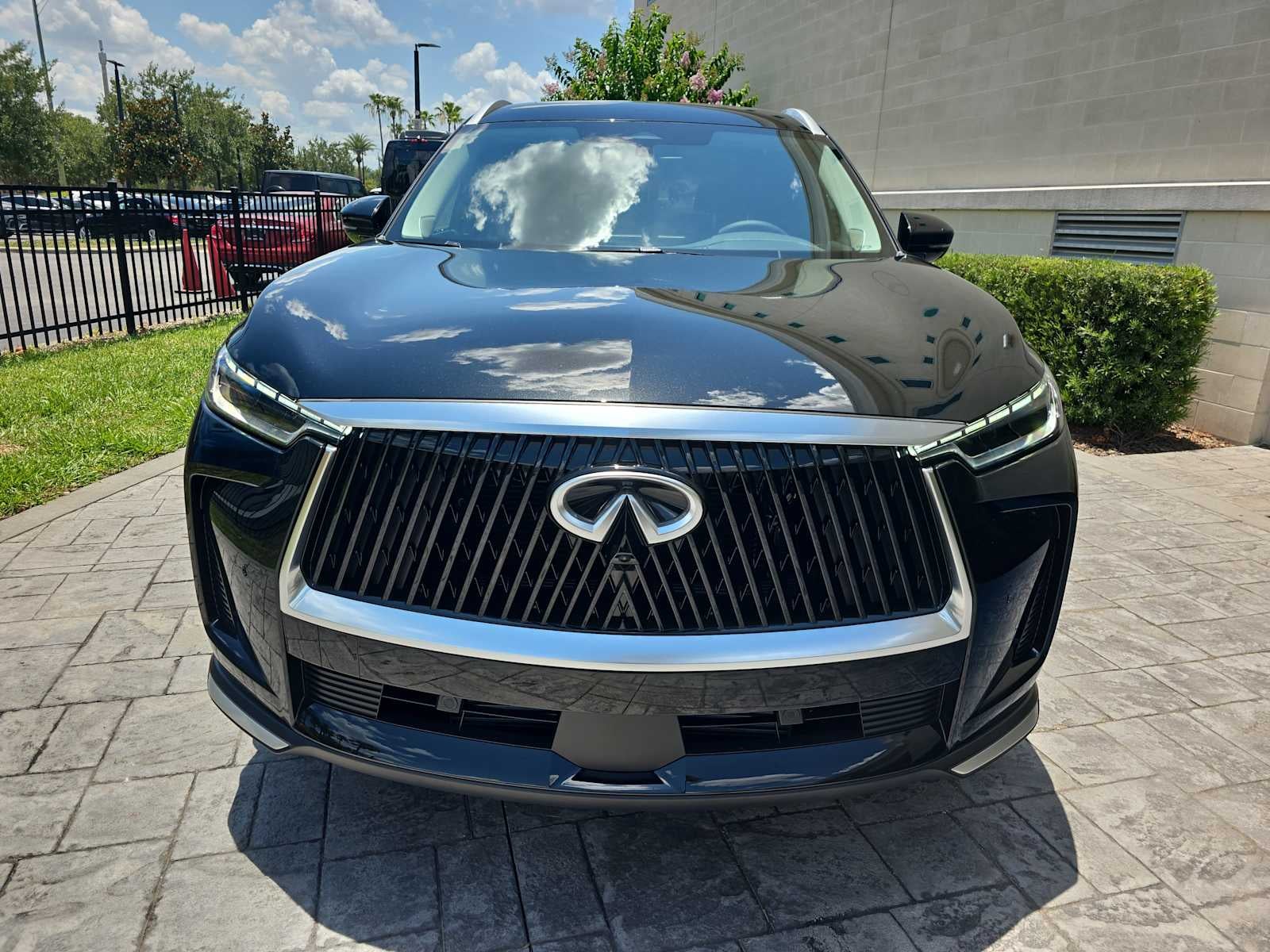 2027 INFINITI QX60 — side profile view