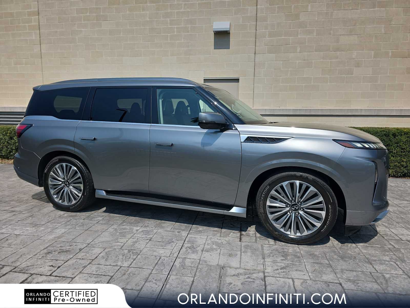 2025 INFINITI QX80