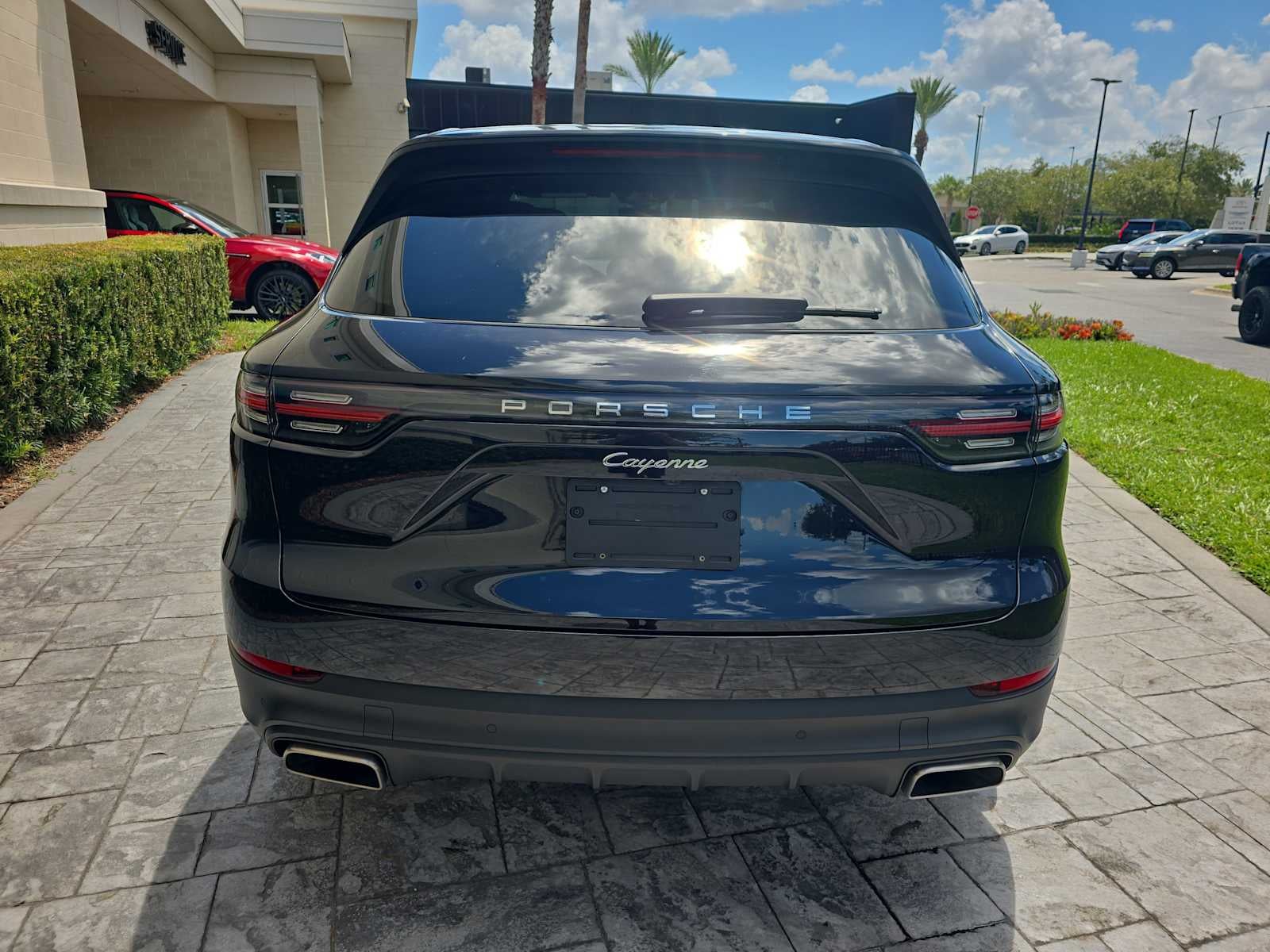 2022 Porsche Cayenne — detail view